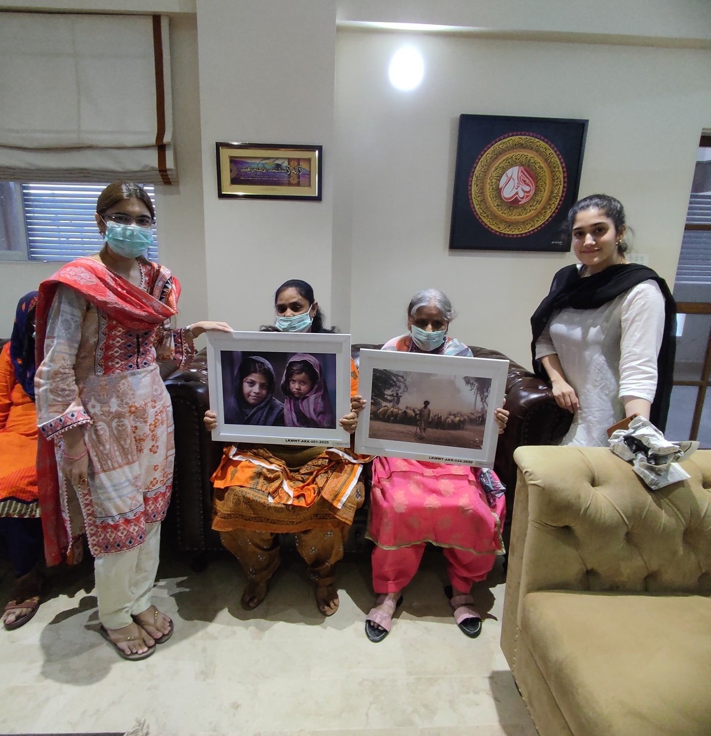 Latif Kapadia Memorial Welfare Trust donating creative paintings for the mothers at Ashiyana Trust – Senior Citizens Living